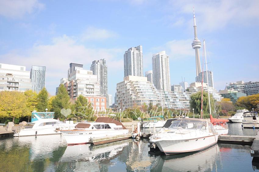 Luxury Condo With Cn Tower View Toronto Exterior photo